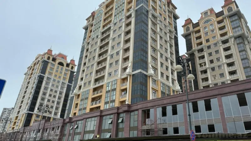 Satılır 2 otaqlı Mənzil Yeni tikili 85 m² 28 May m.