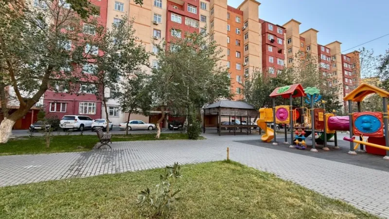 Satılır 3 otaqlı Mənzil Köhnə tikili 65 m² 8-ci kilometr