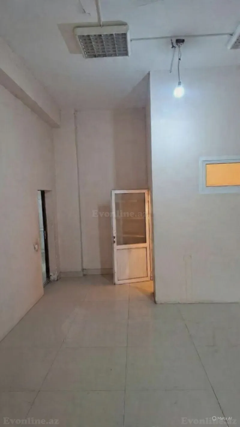 Bakı, Yasamal r., Elmlər Akademiyası m.da obyekt satılır