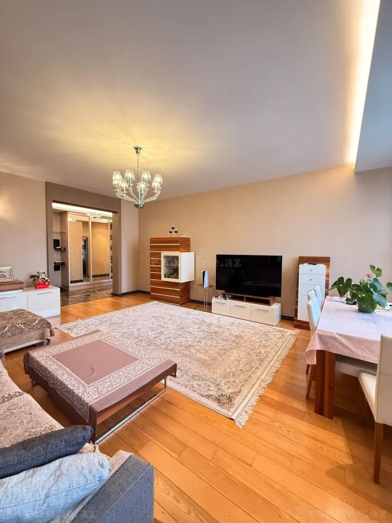 Satılır 3 otaqlı Mənzil Yeni tikili 156 m² 8 Noyabr m. - şəkil 3