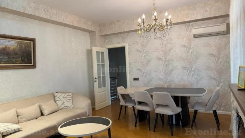 Satılır 6 otaqlı Mənzil Yeni tikili 270 m² Qara Qarayev m. - şəkil 2