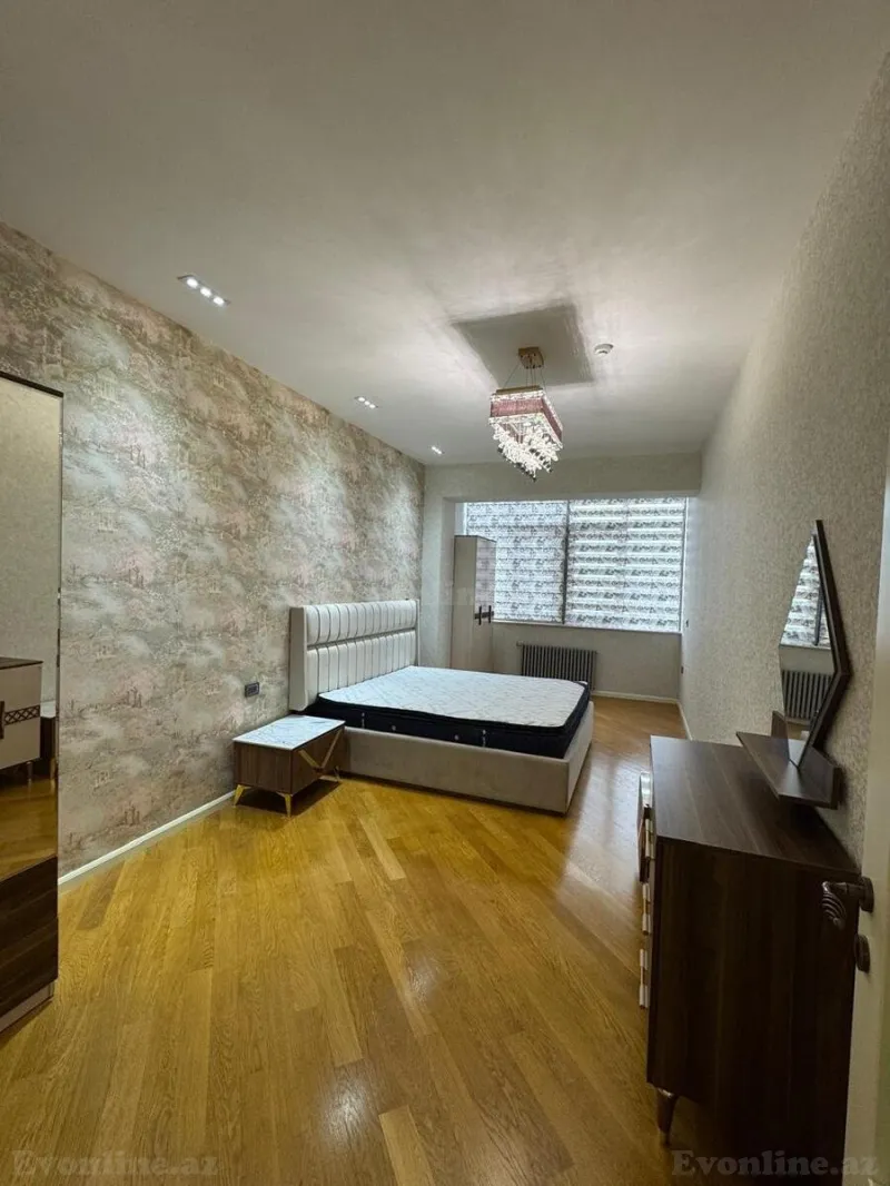 Satılır 6 otaqlı Mənzil Yeni tikili 270 m² Qara Qarayev m. - şəkil 3