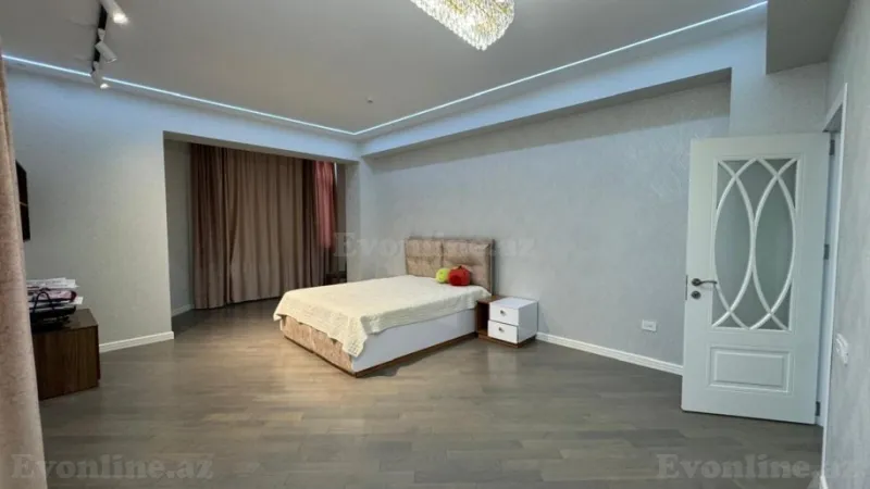 Satılır 6 otaqlı Mənzil Yeni tikili 270 m² Qara Qarayev m. - şəkil 7
