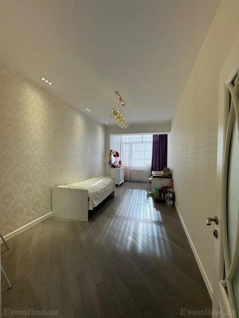 Satılır 6 otaqlı Mənzil Yeni tikili 270 m² Qara Qarayev m. - şəkil 9