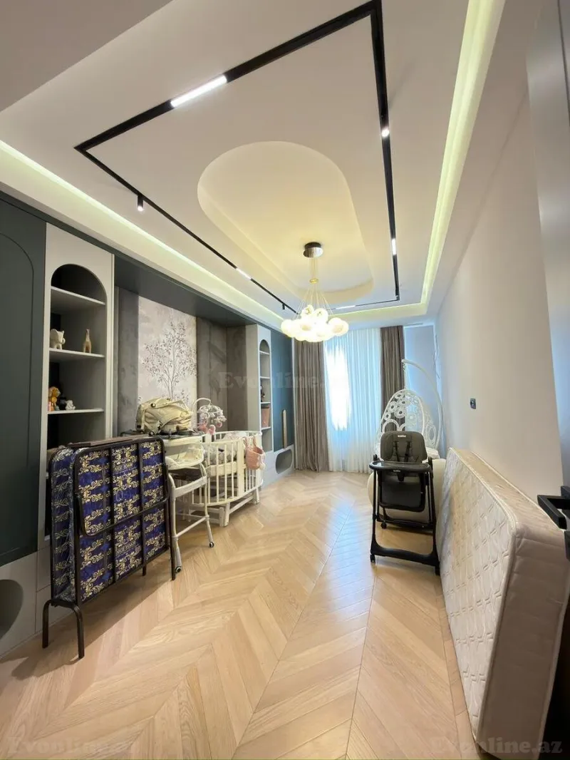 Satılır 3 otaqlı Mənzil Yeni tikili 135 m² 28 May m. - şəkil 10