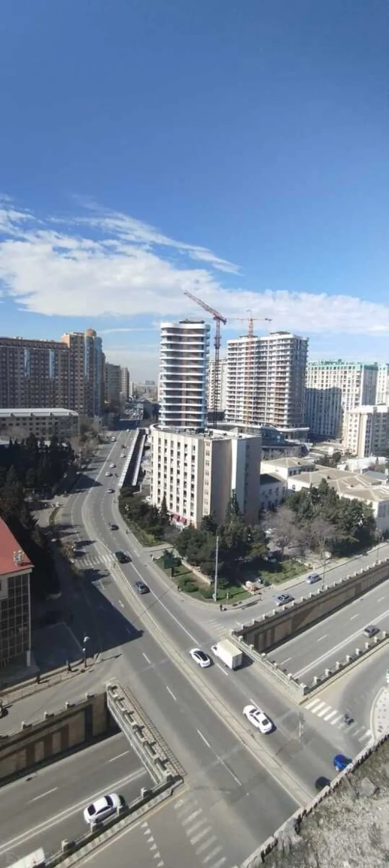 Satılır 3 otaqlı Mənzil Yeni tikili 125 m² Nərimanov r. - şəkil 2