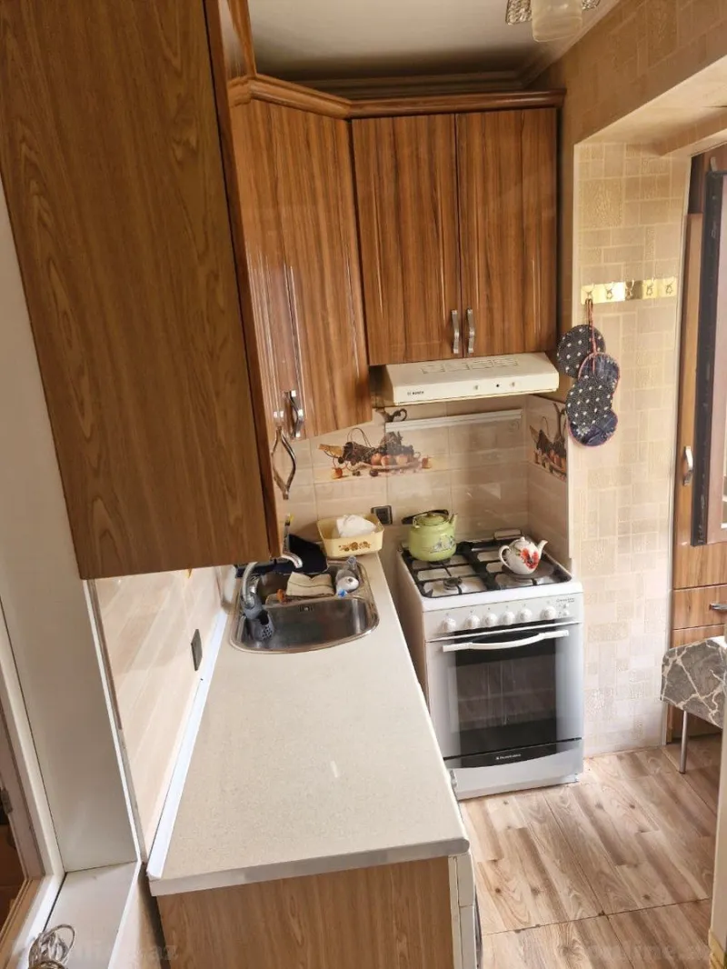 Satılır 2 otaqlı Mənzil Köhnə tikili 50 m² Xətai r. - şəkil 9