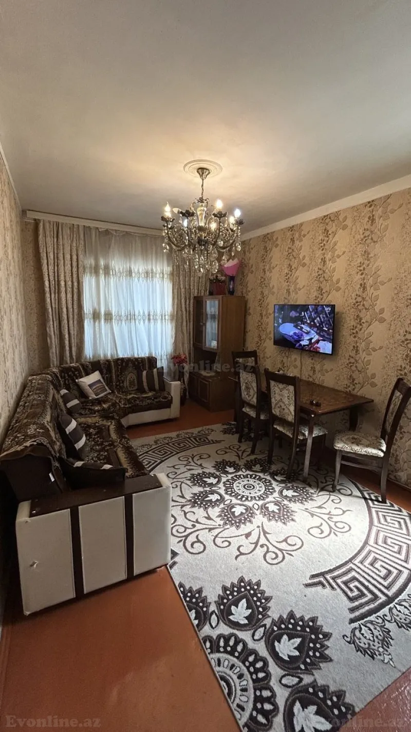 Kirayə verilir 1 otaqlı Mənzil Köhnə tikili 45 m² Yeni Yasamal