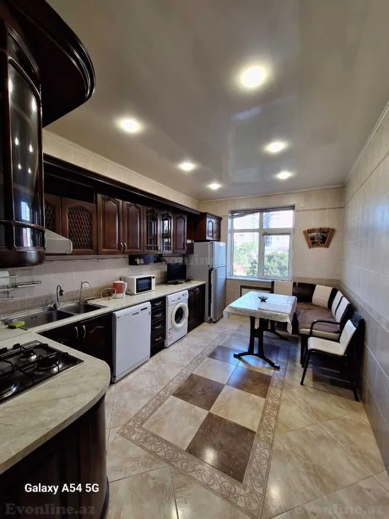 Satılır 3 otaqlı Mənzil Yeni tikili 130 m² Nəriman Nərimanov m. - şəkil 12