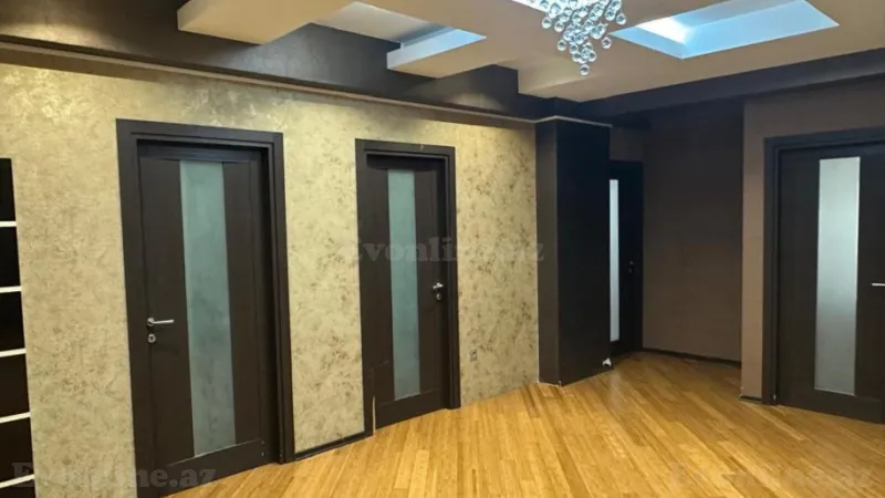 Satılır 3 otaqlı Mənzil Yeni tikili 170 m² 28 May m. - şəkil 27