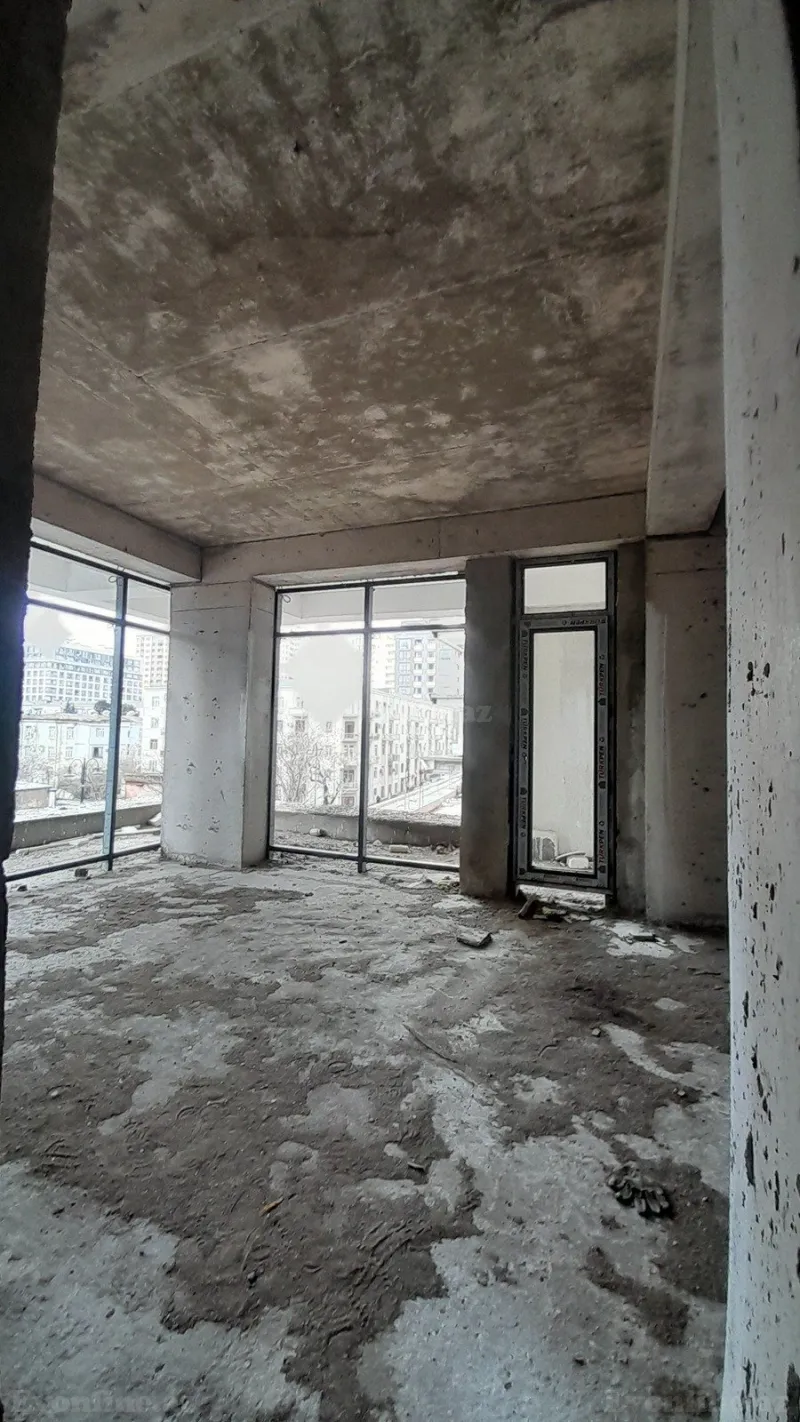 Satılır 3 otaqlı Mənzil Yeni tikili 145 m² 28 May m. - şəkil 2
