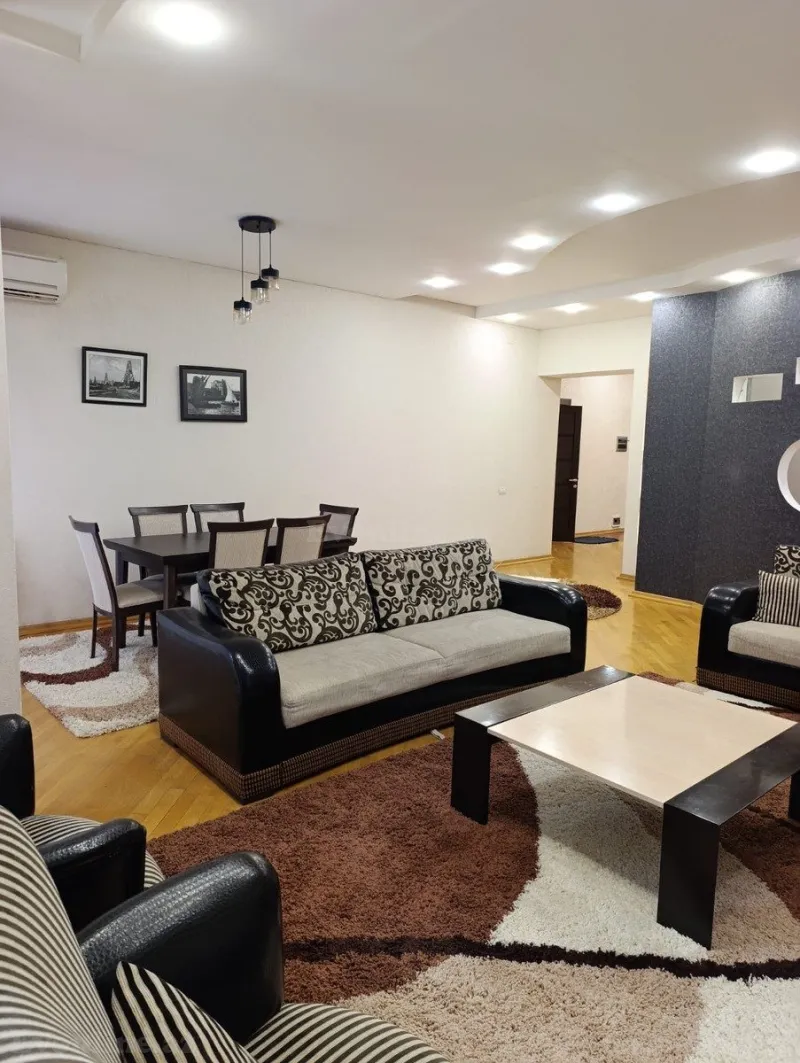 Kirayə verilir 3 otaqlı Mənzil Yeni tikili 150 m² 28 May m. - şəkil 3