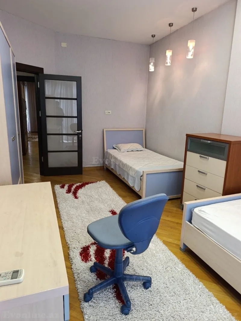 Kirayə verilir 3 otaqlı Mənzil Yeni tikili 150 m² 28 May m. - şəkil 6