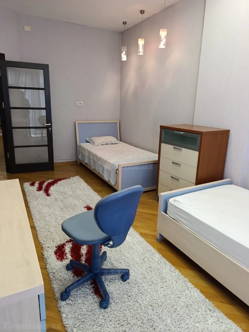 Kirayə verilir 3 otaqlı Mənzil Yeni tikili 150 m² 28 May m. - şəkil 8