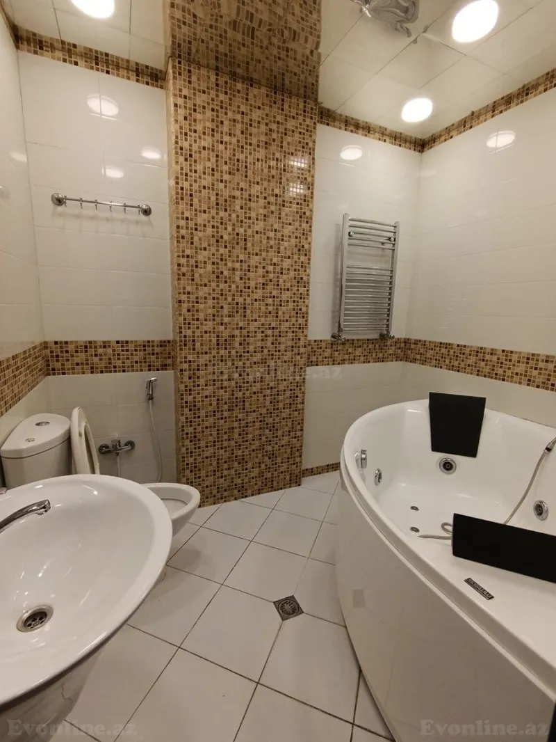 Kirayə verilir 3 otaqlı Mənzil Yeni tikili 150 m² 28 May m. - şəkil 9