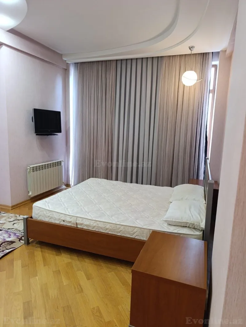 Kirayə verilir 3 otaqlı Mənzil Yeni tikili 150 m² 28 May m. - şəkil 11