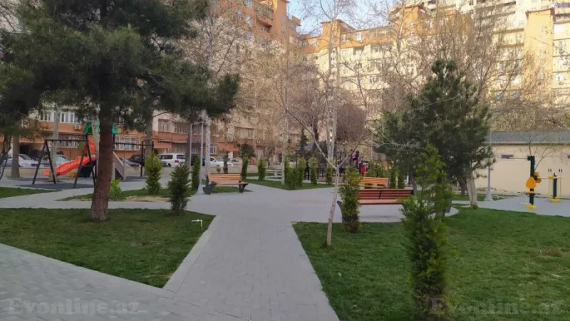 Satılır 2 otaqlı Mənzil Köhnə tikili 65 m² Nərimanov r. - şəkil 2