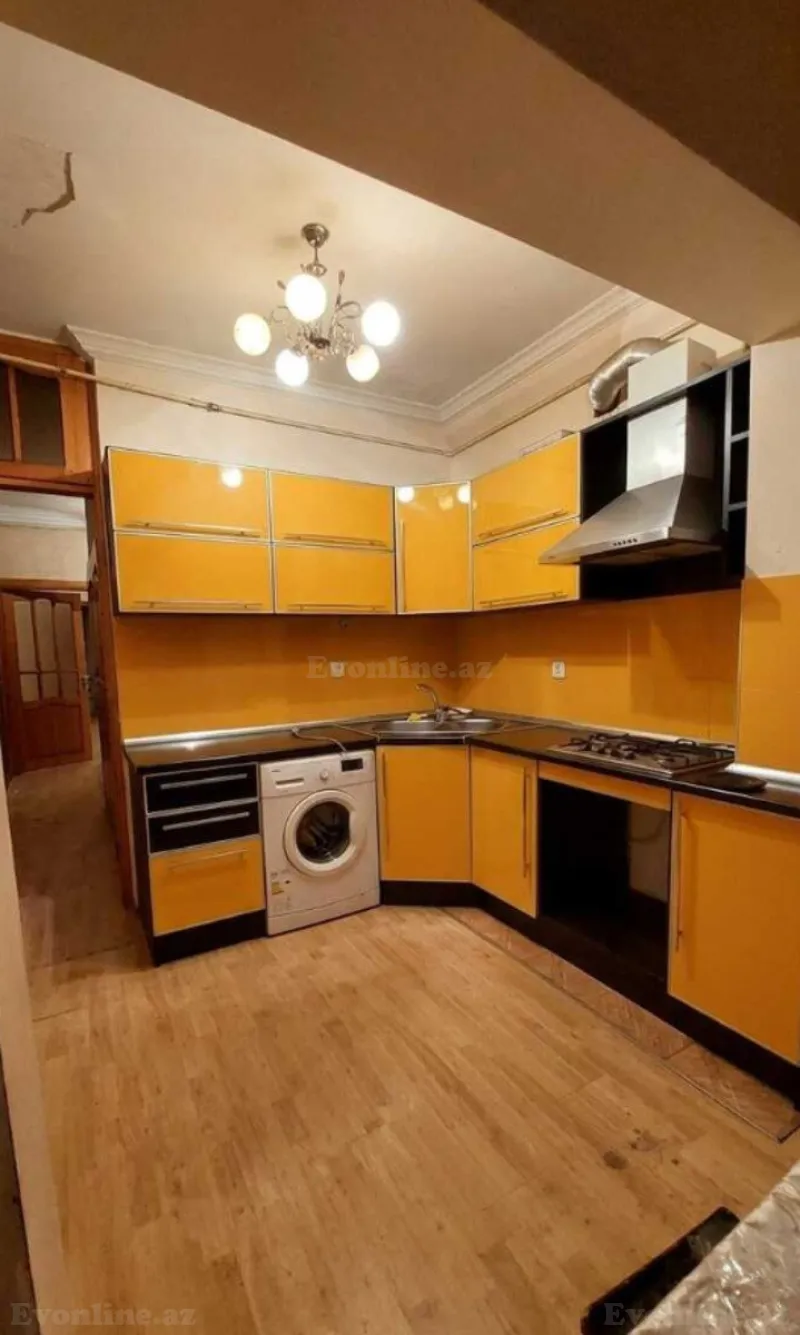 Satılır 2 otaqlı Mənzil Köhnə tikili 65 m² Nərimanov r. - şəkil 4