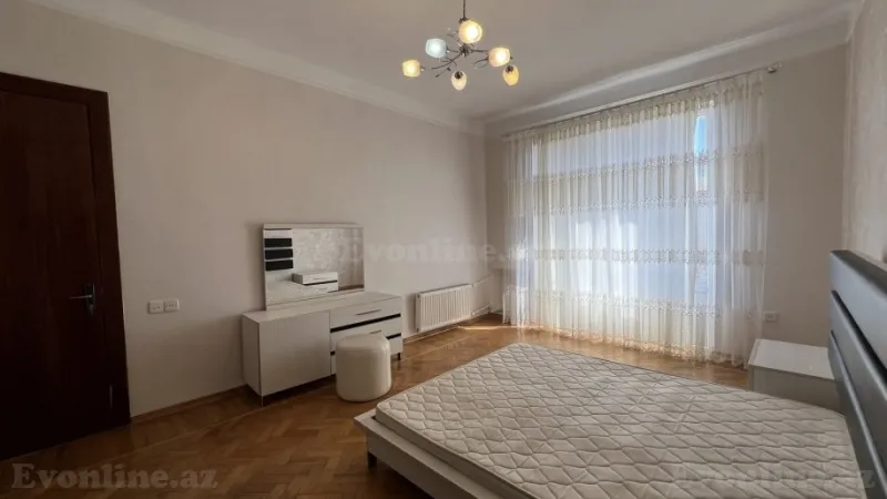 Satılır 3 otaqlı Mənzil Köhnə tikili 110 m² Xətai m. - şəkil 11