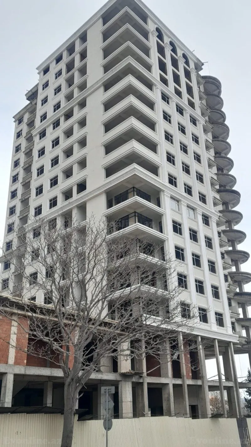 Satılır 3 otaqlı Mənzil Yeni tikili 145 m² 28 May m.