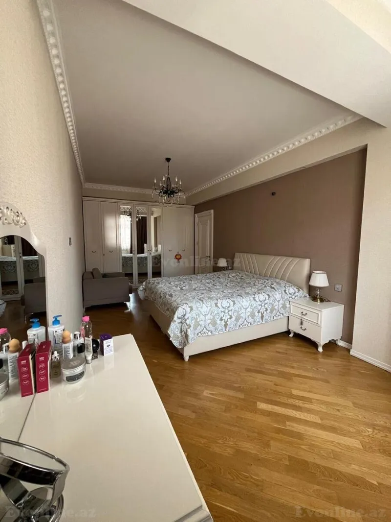 Satılır 4 otaqlı Mənzil Yeni tikili 165 m² 8-ci mikrorayon - şəkil 6