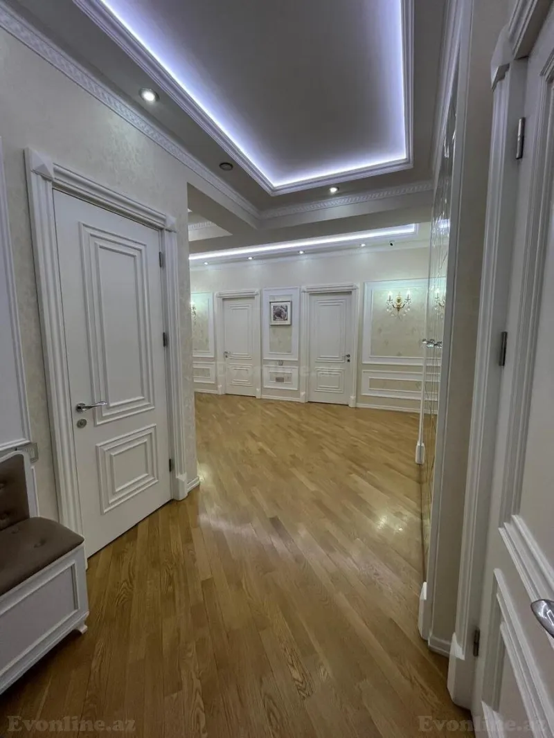 Satılır 4 otaqlı Mənzil Yeni tikili 165 m² 8-ci mikrorayon - şəkil 12