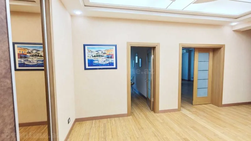 Satılır 4 otaqlı Mənzil Yeni tikili 185 m² Nizami m. - şəkil 18