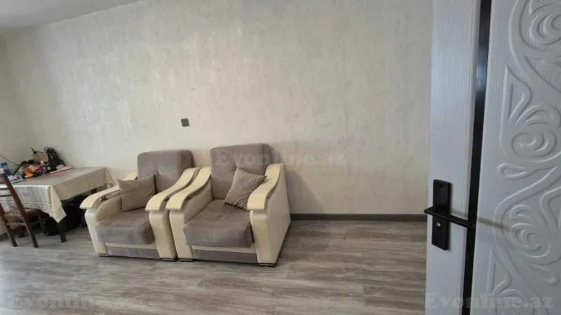 Kirayə verilir 2 otaqlı Mənzil Köhnə tikili 45 m² İnşaatçılar m.