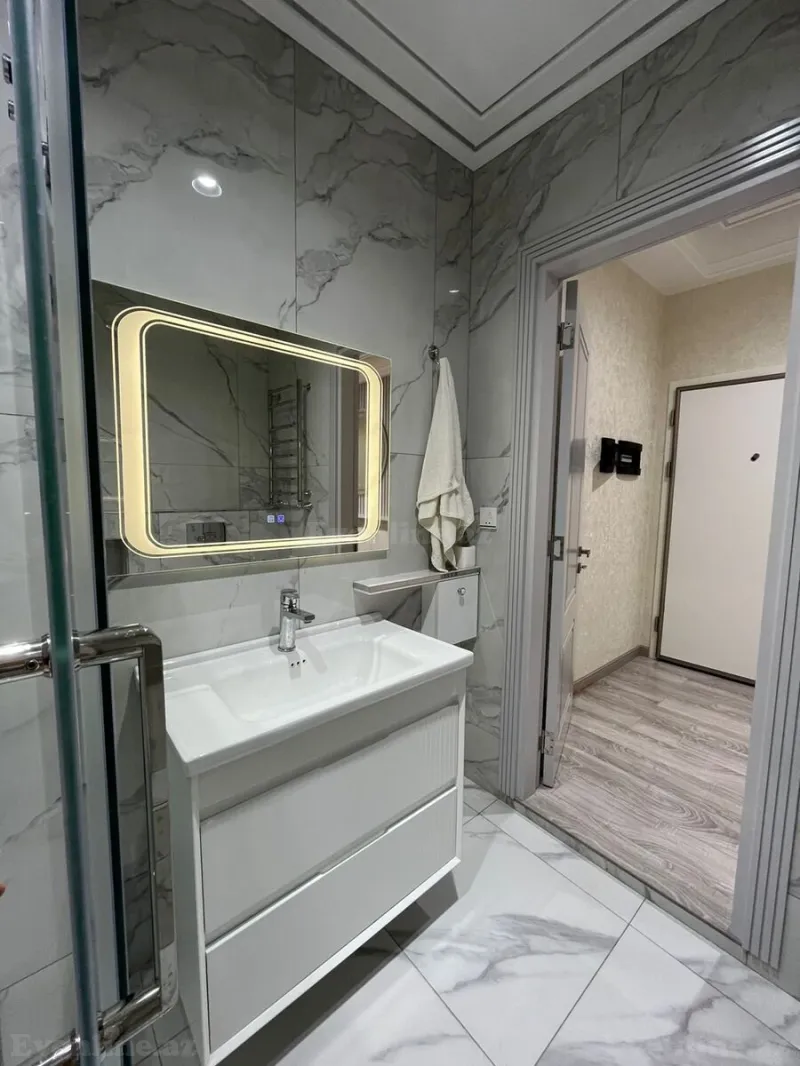 Kirayə verilir 3 otaqlı Mənzil Yeni tikili 160 m² Xətai r. - şəkil 28