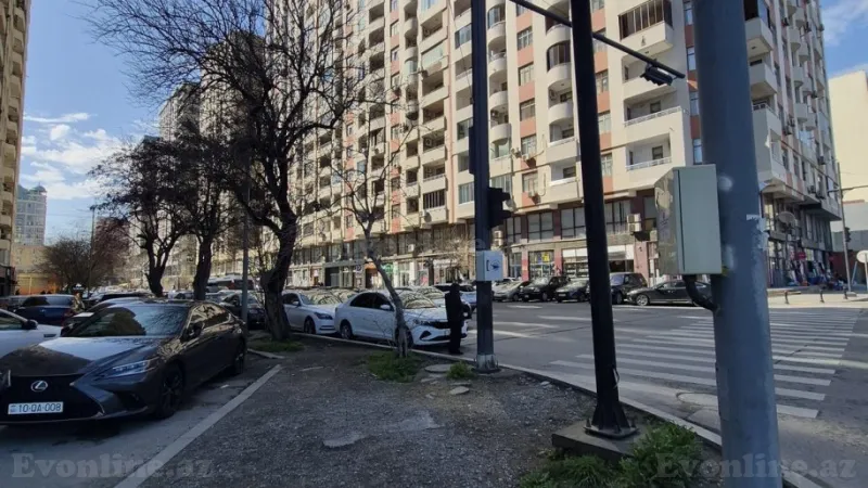 Satılır 4 otaqlı Mənzil Yeni tikili 280 m² Nəsimi r.
