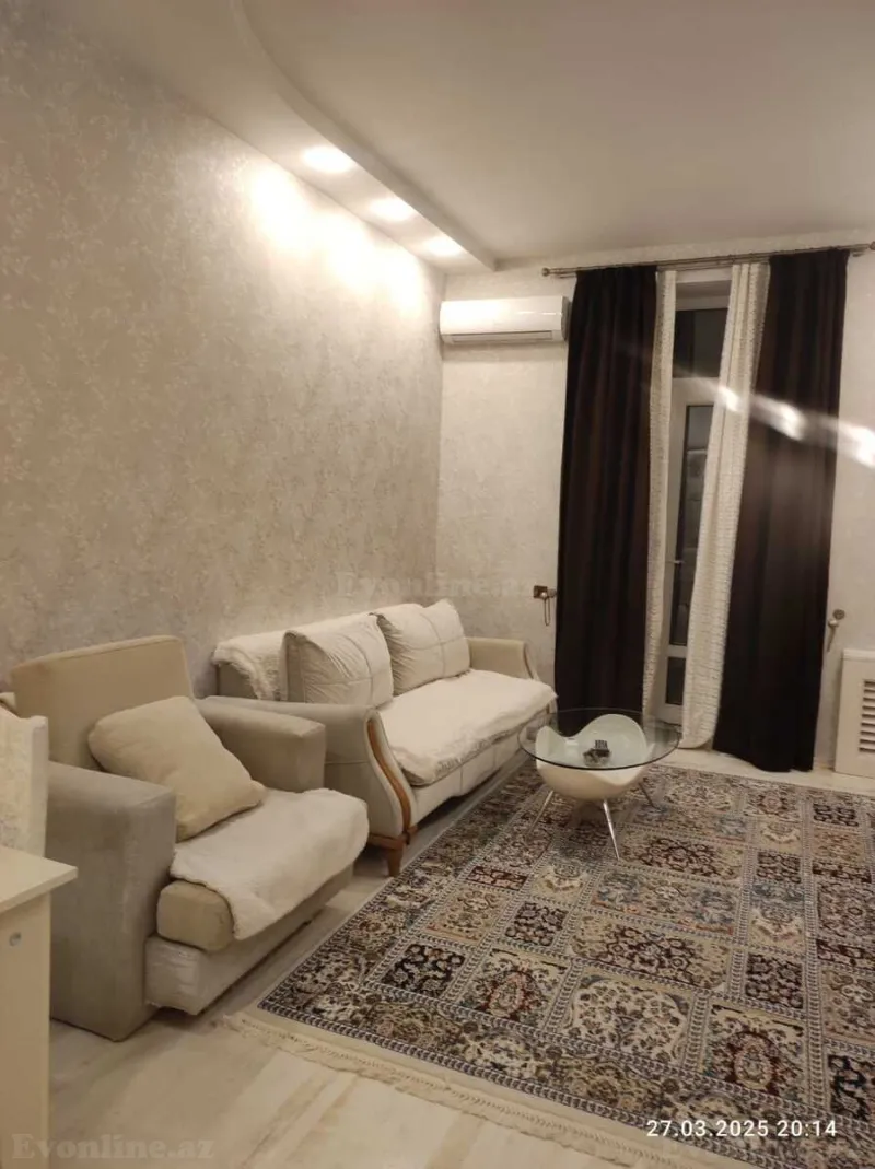 Kirayə verilir 2 otaqlı Mənzil Köhnə tikili 60 m² Sahil m.