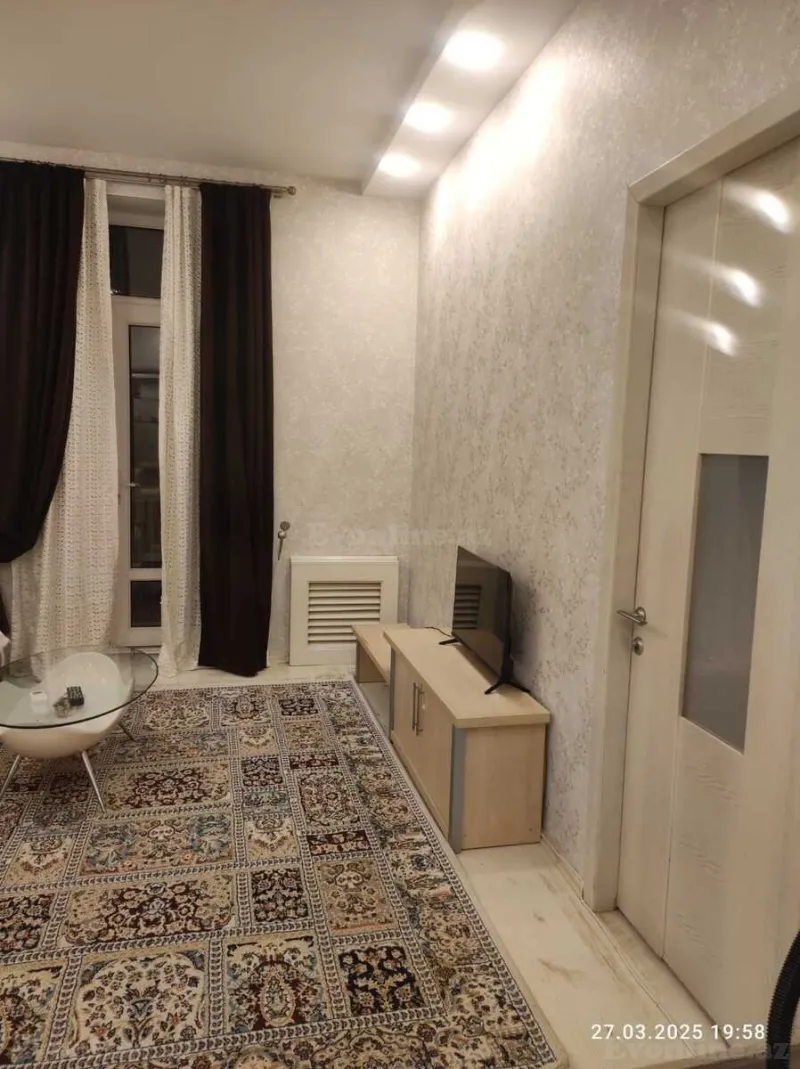 Kirayə verilir 2 otaqlı Mənzil Köhnə tikili 60 m² Sahil m. - şəkil 9