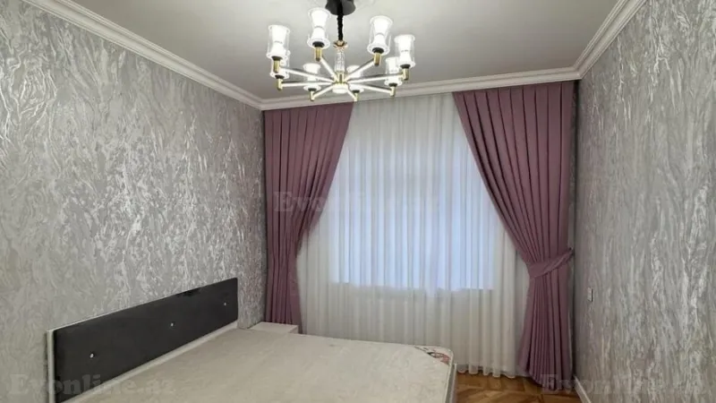 Satılır 2 otaqlı Mənzil Köhnə tikili 60 m² Xalqlar Dostluğu m. - şəkil 3