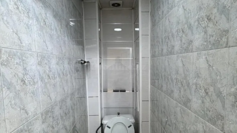 Satılır 2 otaqlı Mənzil Köhnə tikili 60 m² Xalqlar Dostluğu m. - şəkil 12