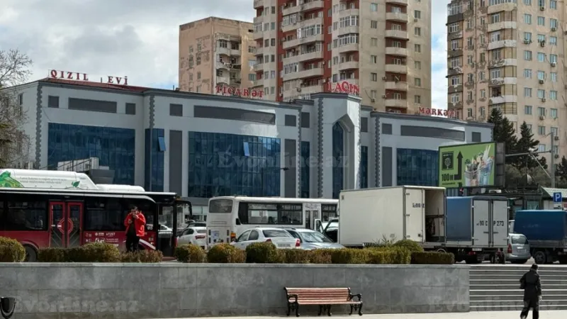 Satılır 2 otaqlı Mənzil Köhnə tikili 50 m² 8-ci kilometr