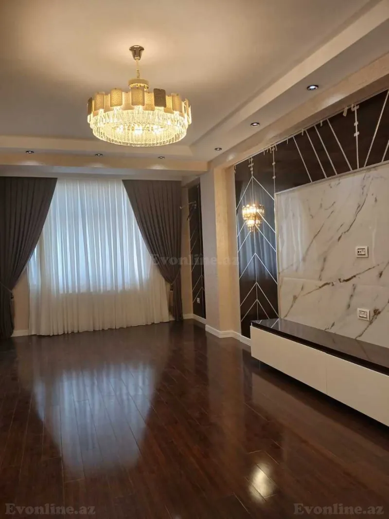 Satılır 4 otaqlı Mənzil Yeni tikili 215 m² 6-cı mikrorayon