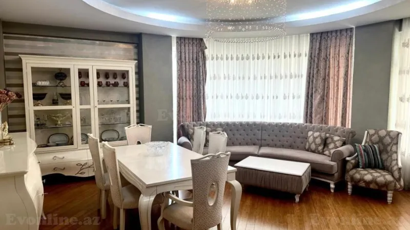 Satılır 3 otaqlı Mənzil Yeni tikili 176 m² 28 May m. - şəkil 2