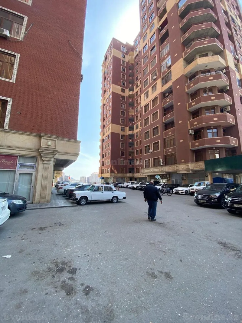 Kirayə verilir 4 otaqlı Mənzil Yeni tikili 210 m² Nəsimi r. - şəkil 16