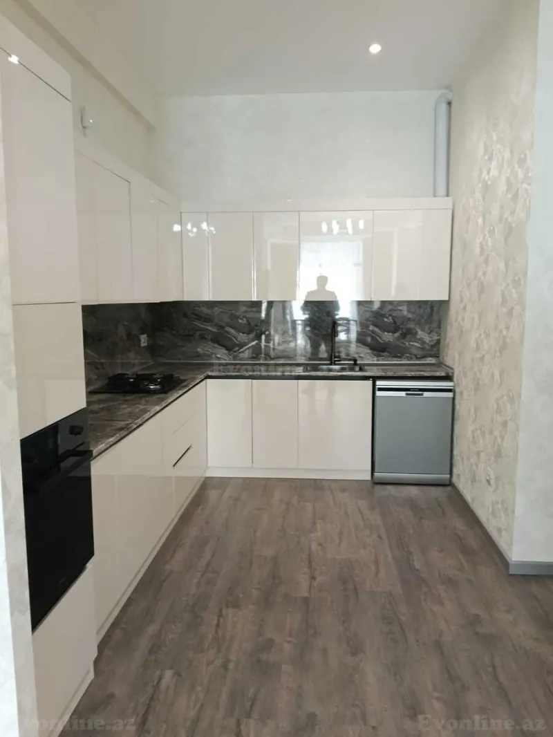 Satılır 2 otaqlı Mənzil Yeni tikili 95 m² Nəsimi r. - şəkil 12