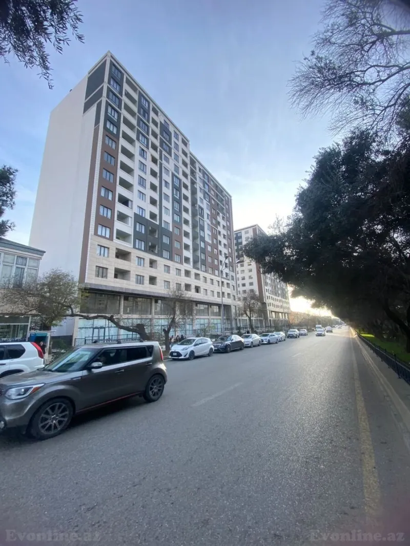 Satılır 3 otaqlı Mənzil Yeni tikili 139 m² 8-ci kilometr - şəkil 2