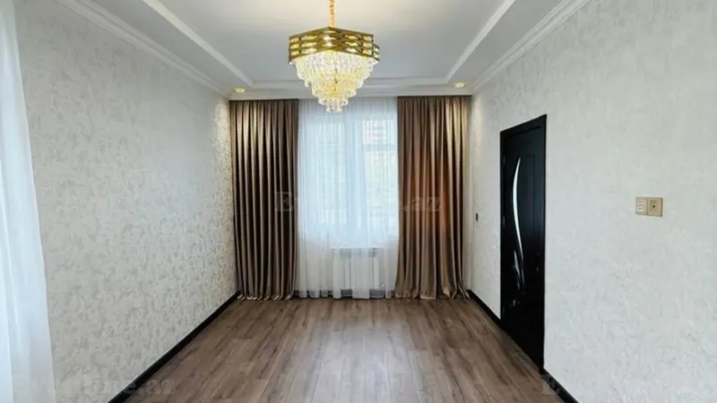 Satılır 2 otaqlı Mənzil Köhnə tikili 55 m² 4-cü mikrorayon - şəkil 2