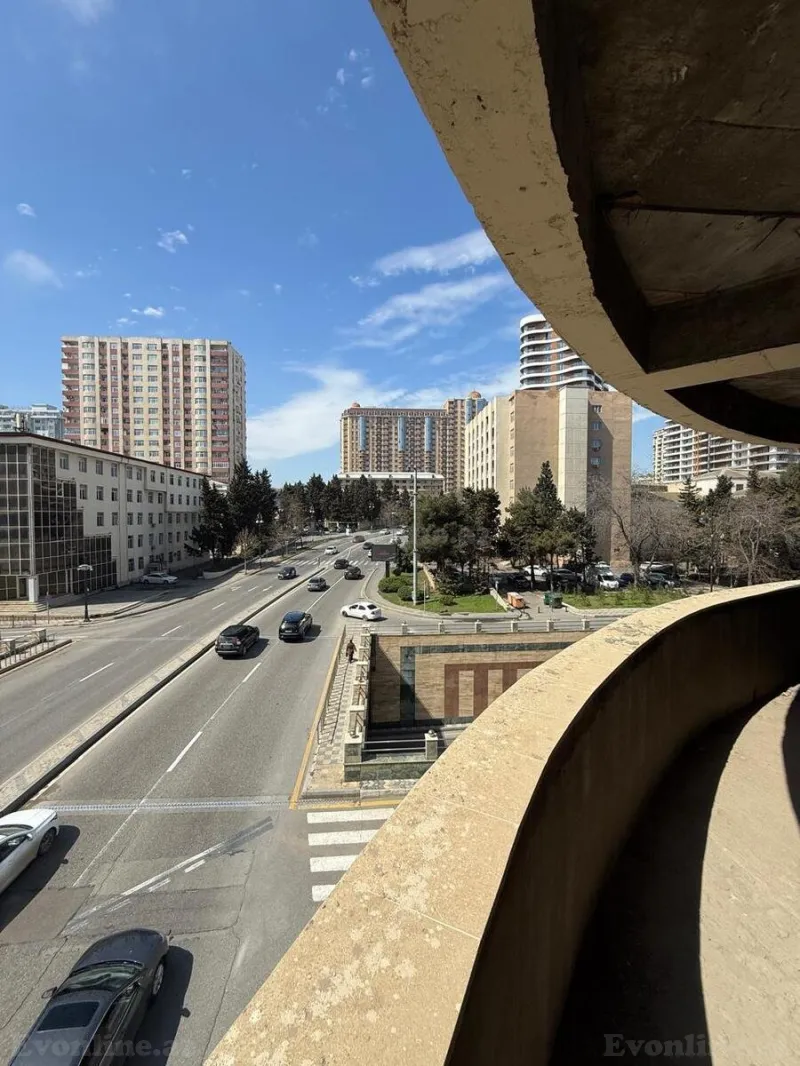 Satılır 4 otaqlı Mənzil Yeni tikili 263.5 m² Nərimanov r. - şəkil 8