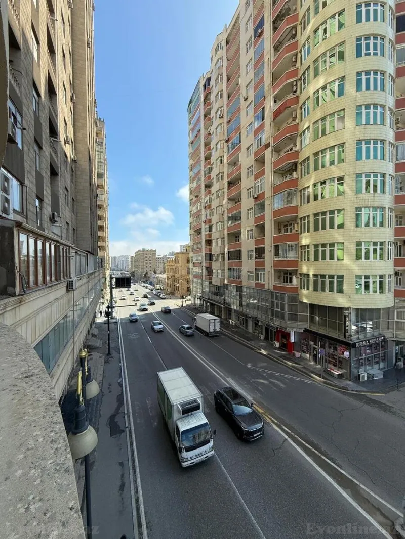 Satılır 4 otaqlı Mənzil Yeni tikili 263.5 m² Nərimanov r. - şəkil 23