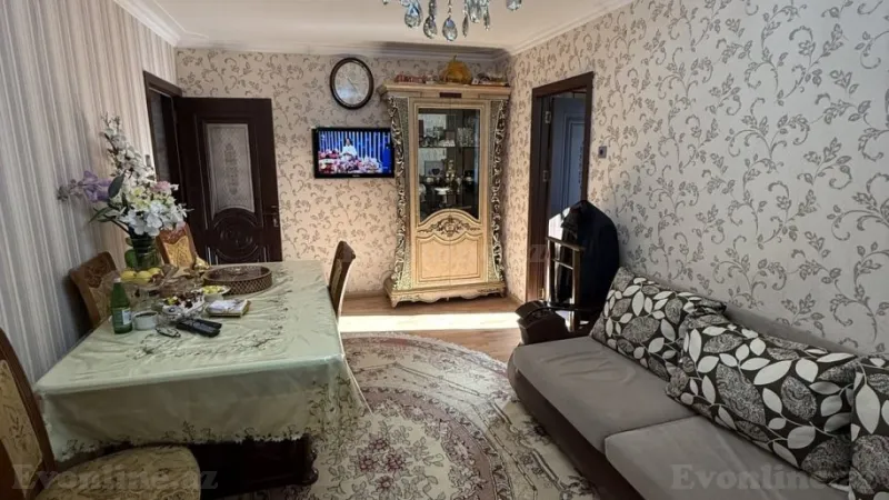 Satılır 3 otaqlı Mənzil Köhnə tikili 55 m² Xalqlar Dostluğu m.