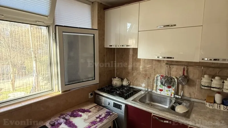 Satılır 3 otaqlı Mənzil Köhnə tikili 55 m² Xalqlar Dostluğu m. - şəkil 12