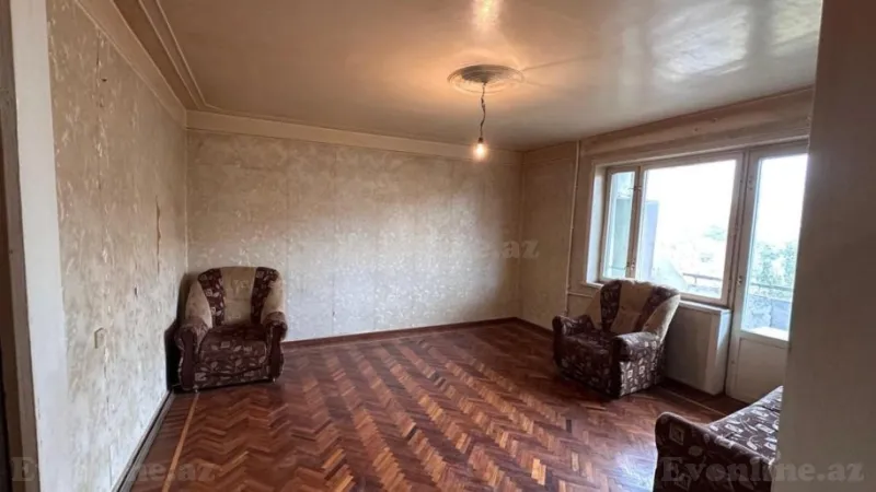 Satılır 4 otaqlı Mənzil Köhnə tikili 120 m² Xətai m.