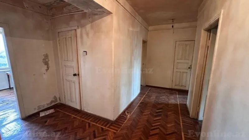 Satılır 4 otaqlı Mənzil Köhnə tikili 120 m² Xətai m. - şəkil 5