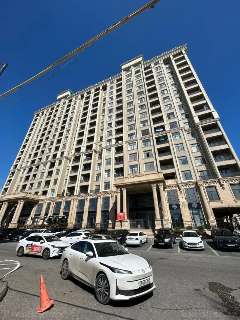 Satılır 2 otaqlı Mənzil Yeni tikili 121 m² Xətai r.