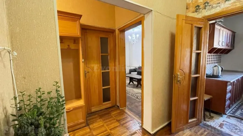 Kirayə verilir 2 otaqlı Mənzil Köhnə tikili 60 m² Nəsimi m. - şəkil 8