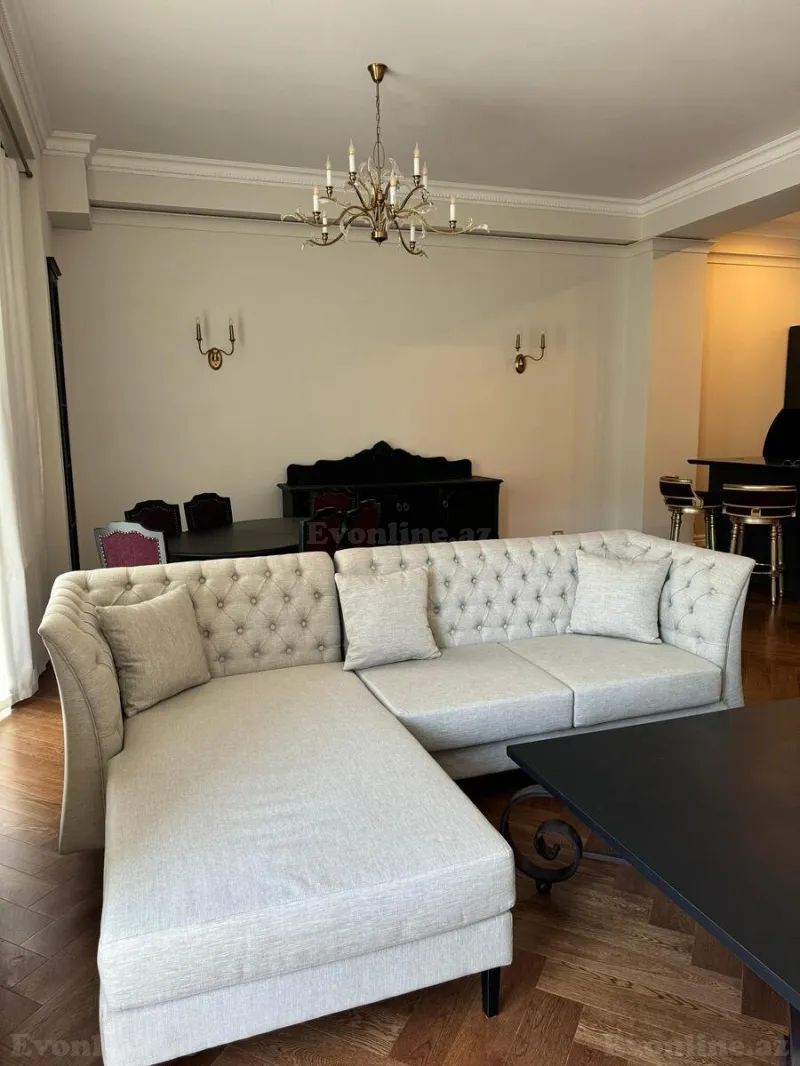 Kirayə verilir 3 otaqlı Mənzil Yeni tikili 135 m² Xətai r. - şəkil 2